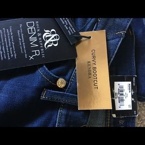 Rock & Republic Curvy Boot Cut Jeans Kendra