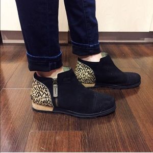 Sorel Major Low Booties