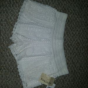 White lace shorts
