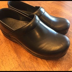 DANSKO clogs