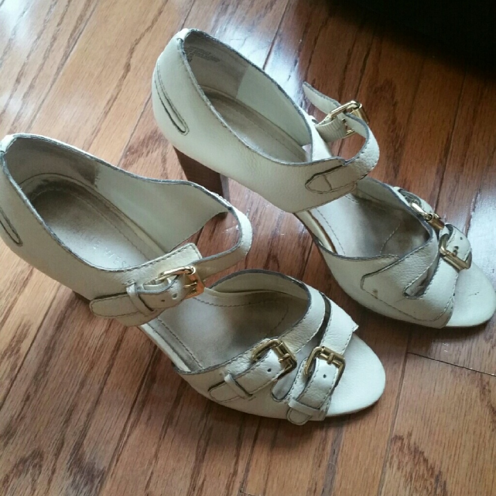 Nine West cream sandals, 8, excellent condit.
