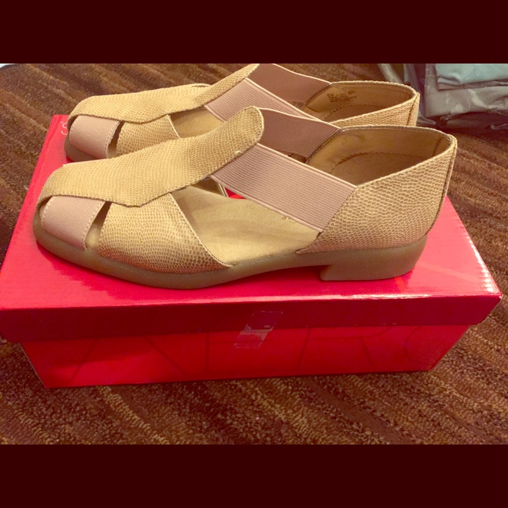 Women's Aerosoles Size 6M Comfortable!!