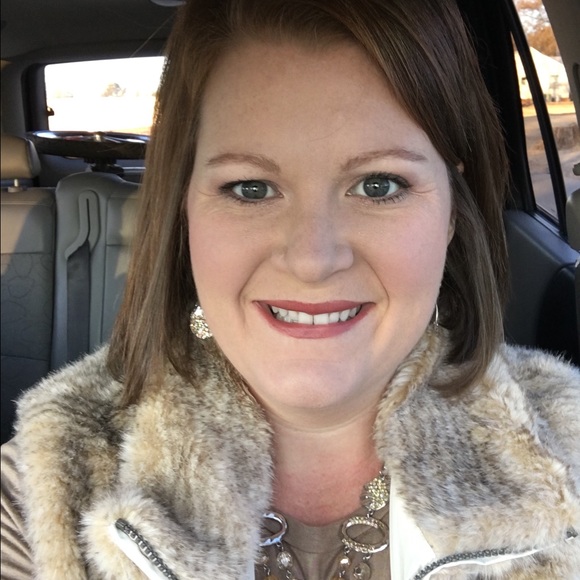 Meet your Posher, Megan - Picture 1 of 1