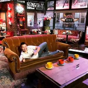 Meet your Posher, Henry