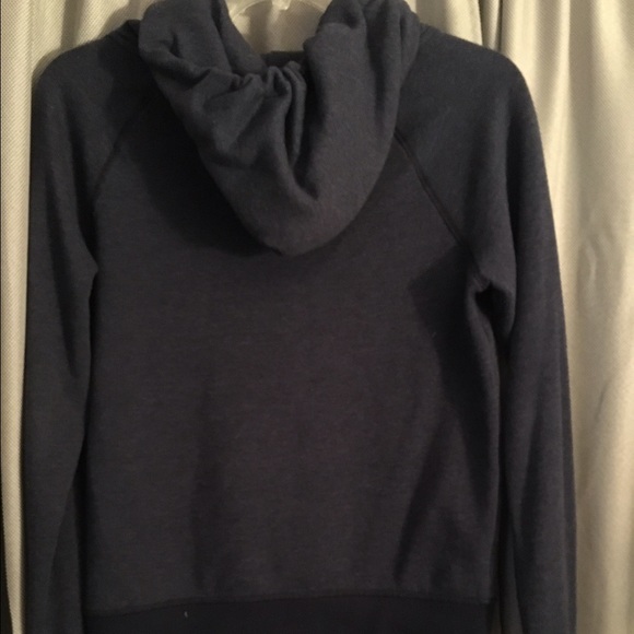 PINK Victoria Secret Hoodie. Size Medium - Picture 3 of 3