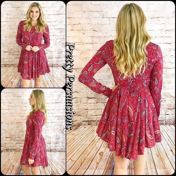 SOLD OUT ‼️NWT Paisley Fit & Flare Tunic Dress - Picture 3 of 4