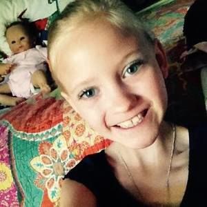 Meet your Posher, Alexis