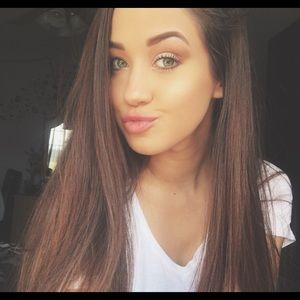 Meet your Posher, Hilea