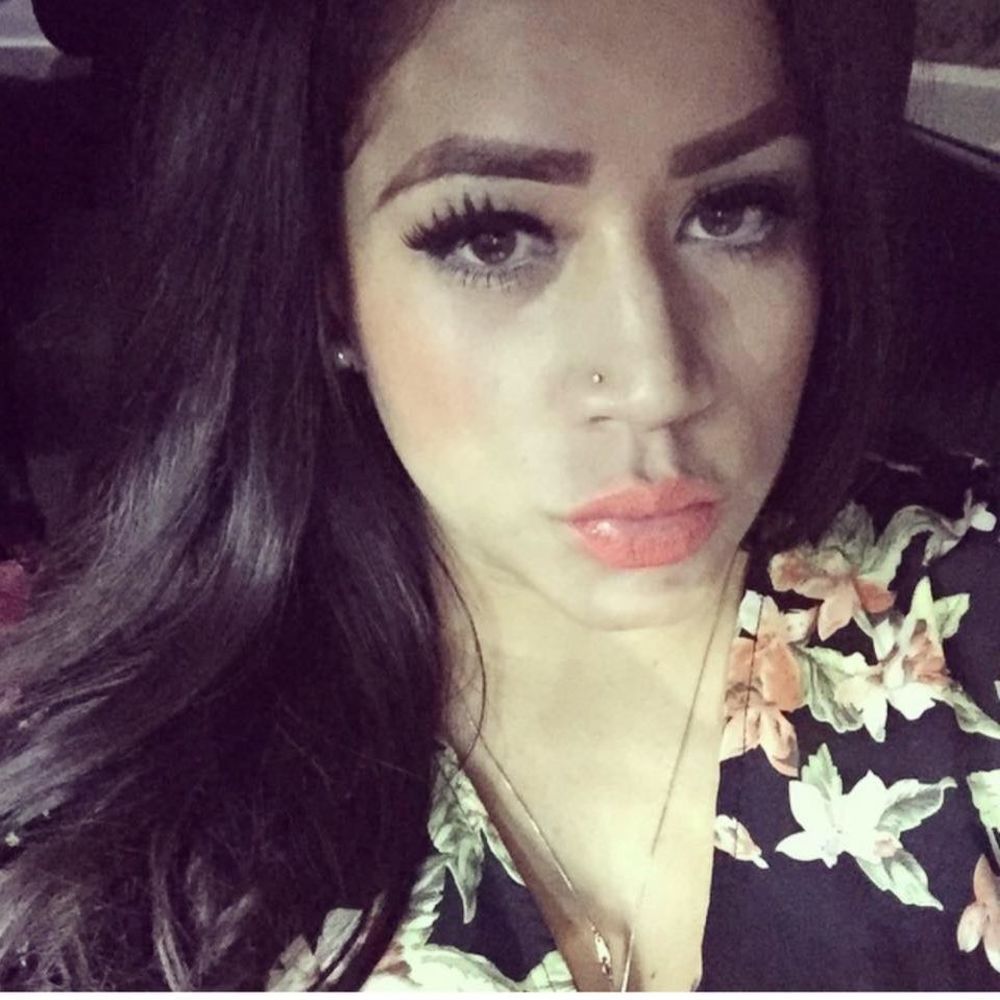 Meet your Posher, Yessica