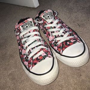 Floral Converse in great condition