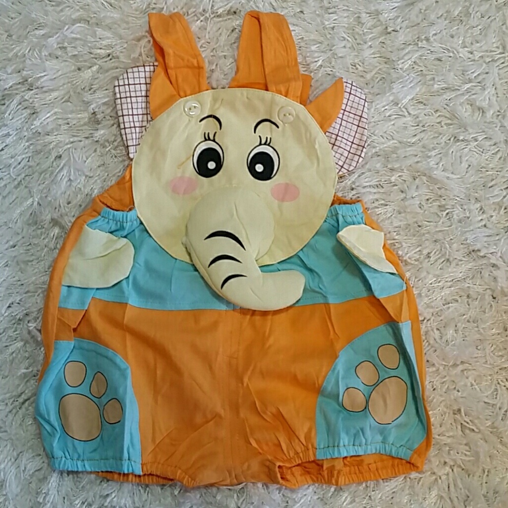 🎉SALE🎉Shorts Romper Bundle, 3 pc.boys and girls - Picture 3 of 8