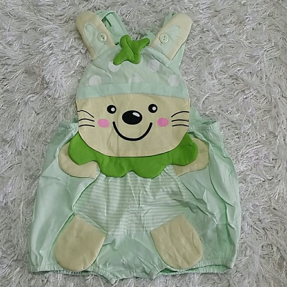 🎉SALE🎉Shorts Romper Bundle, 3 pc.boys and girls - Picture 7 of 8