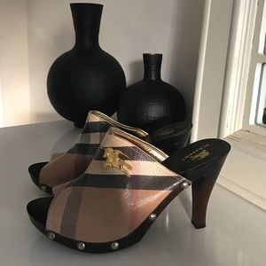 Authentic Burberry sandals