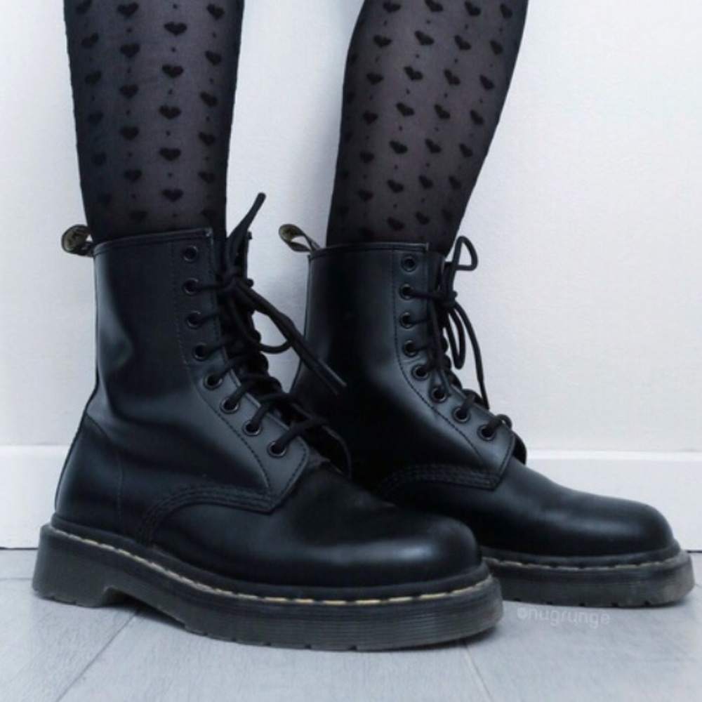 1460 Black Leather Dr. Martens