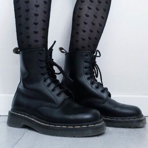 1460 Black Leather Dr. Martens
