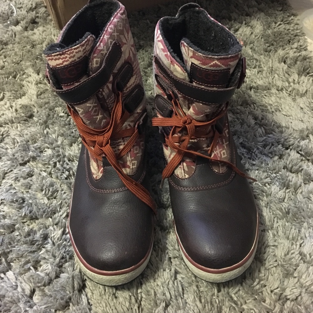 Uggs Snow Boots RARE great conditions!