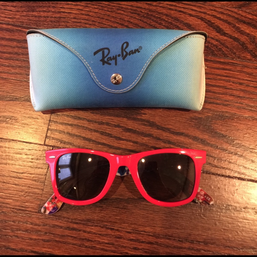 Ray-Ban Wayfarer Sunglasses RB2140