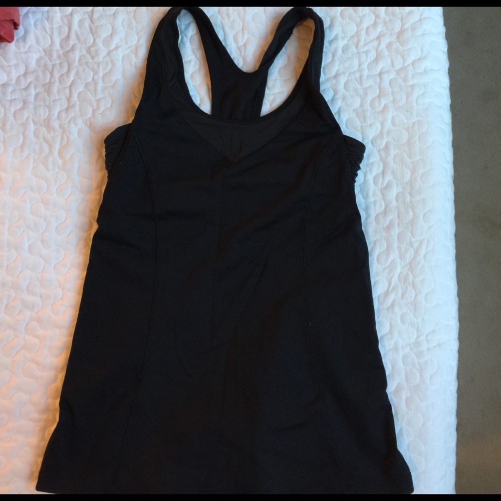 Lululemon tank