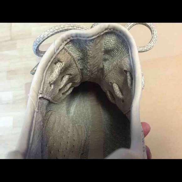 Yeezy 350 boost - Picture 4 of 4