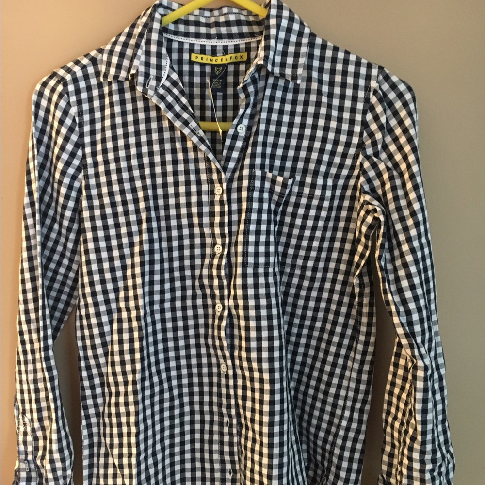 BRAND NEW with tags! Prince/Fox Aeropostale Button