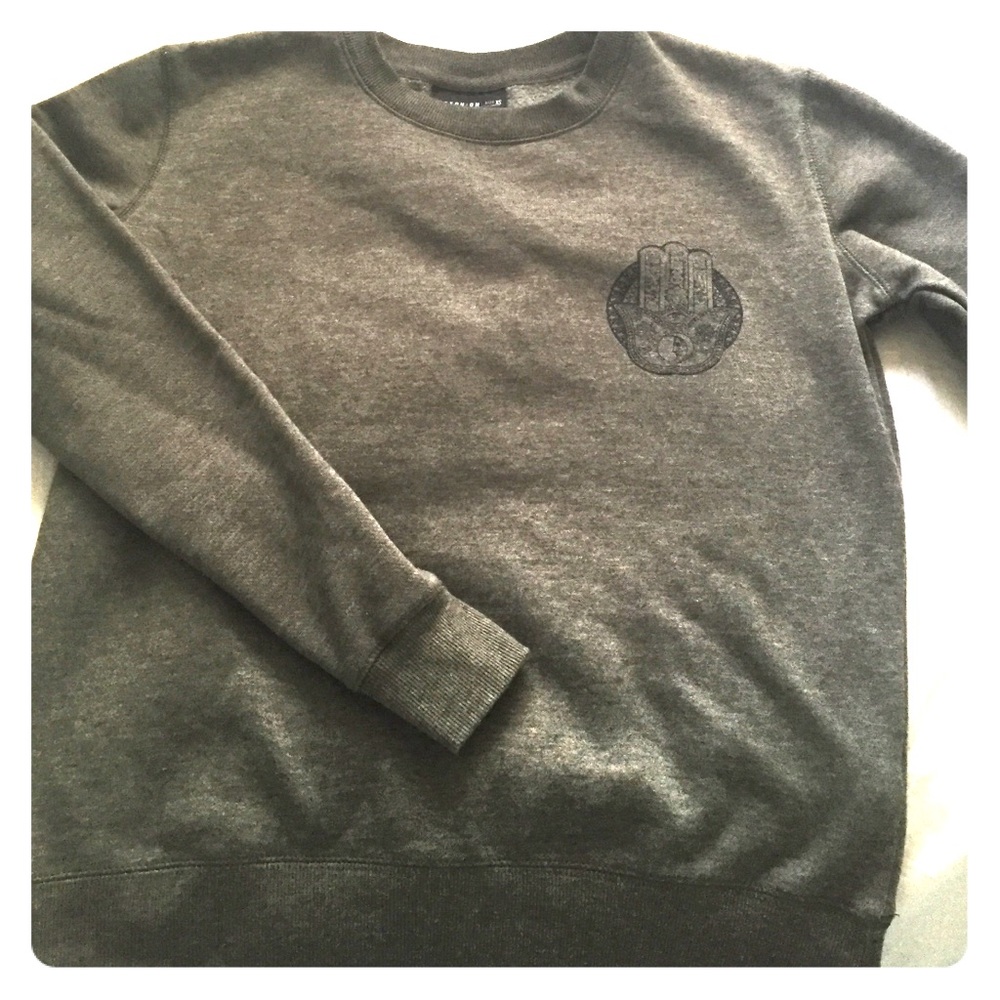 Army green sweatshirt!💚💚