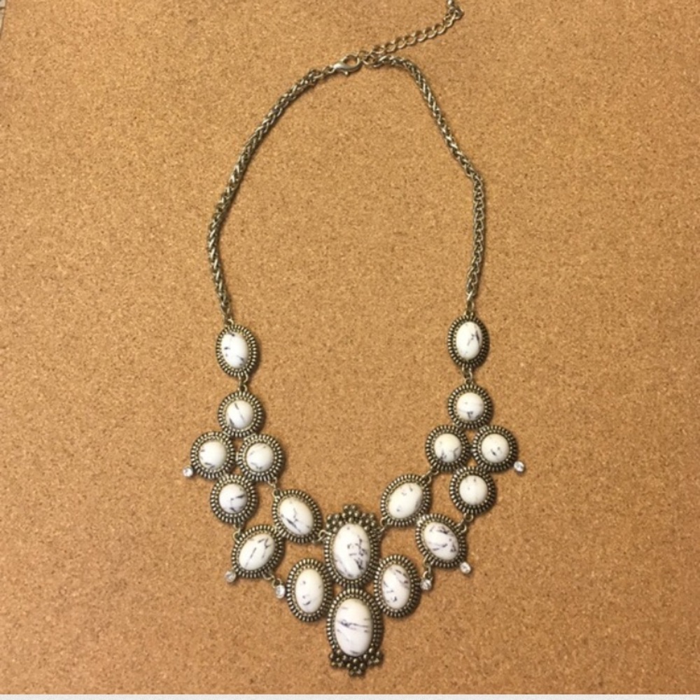 White and Gold Necklace
