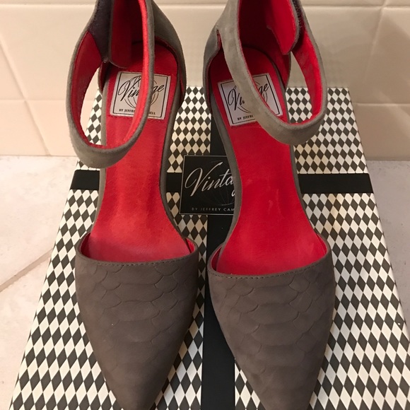 Vintage by Jeffrey Campbell Heels - Picture 2 of 4