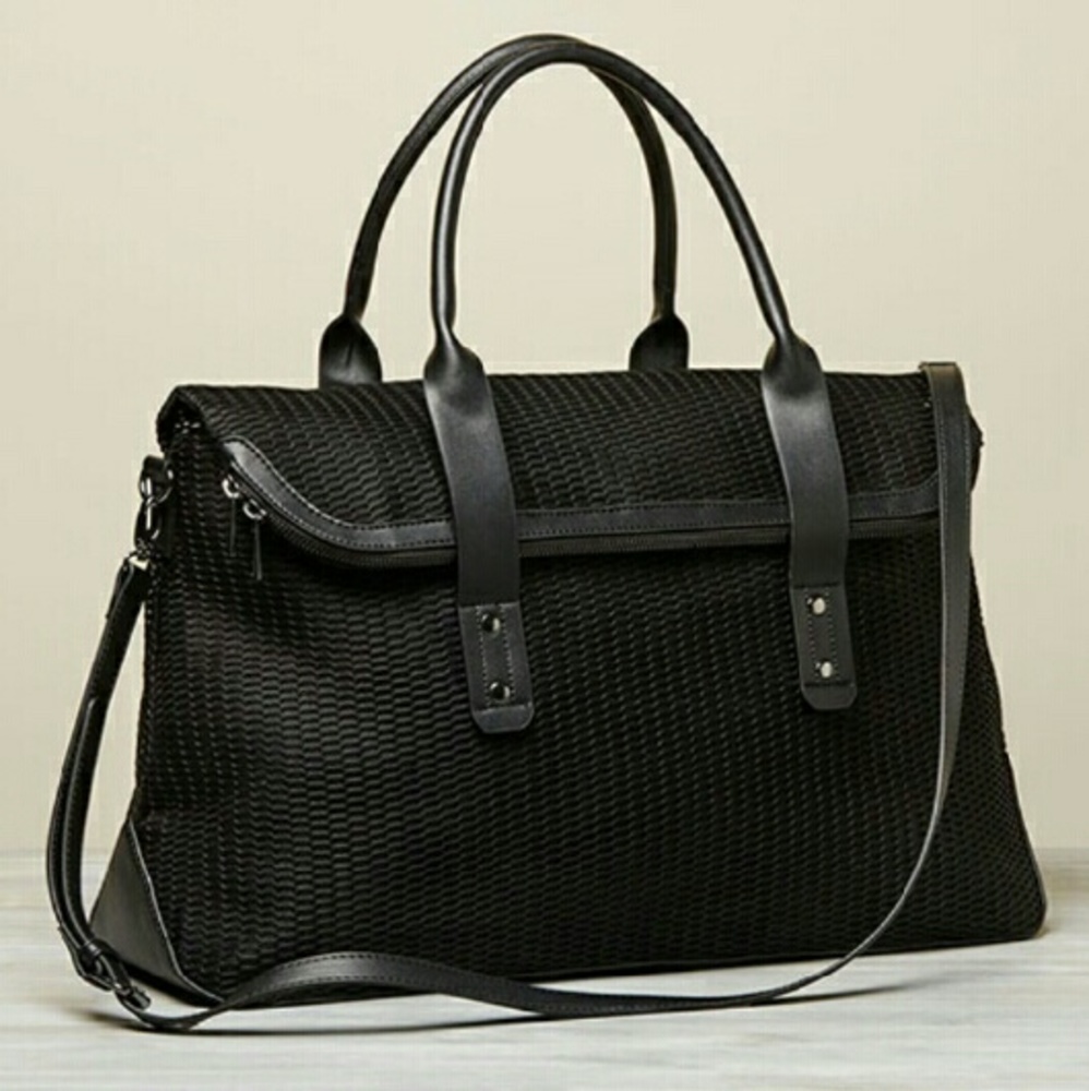 💙SOLD💙Brand new without tags fabletics purse