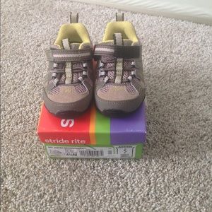Boys sneakers