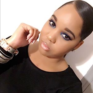 Meet your Posher, Kimberly