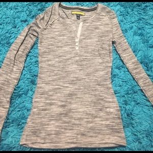 Price and Fox long sleeve