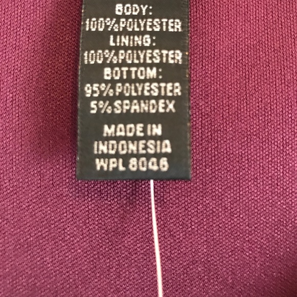 Plus Size Flutter-Sleeve Banded-Hem Top. B083 - Picture 5 of 6