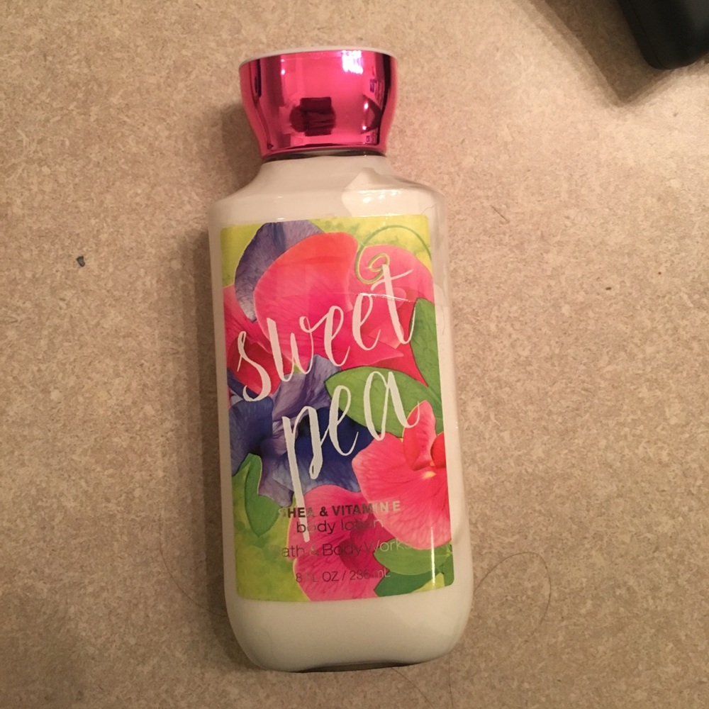 Bath and body works sweat pea