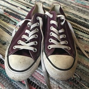 Maroon converse