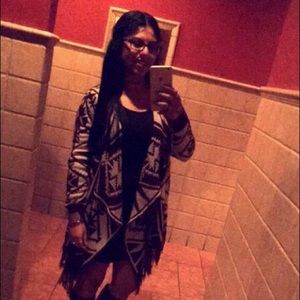 Meet your Posher, Monica