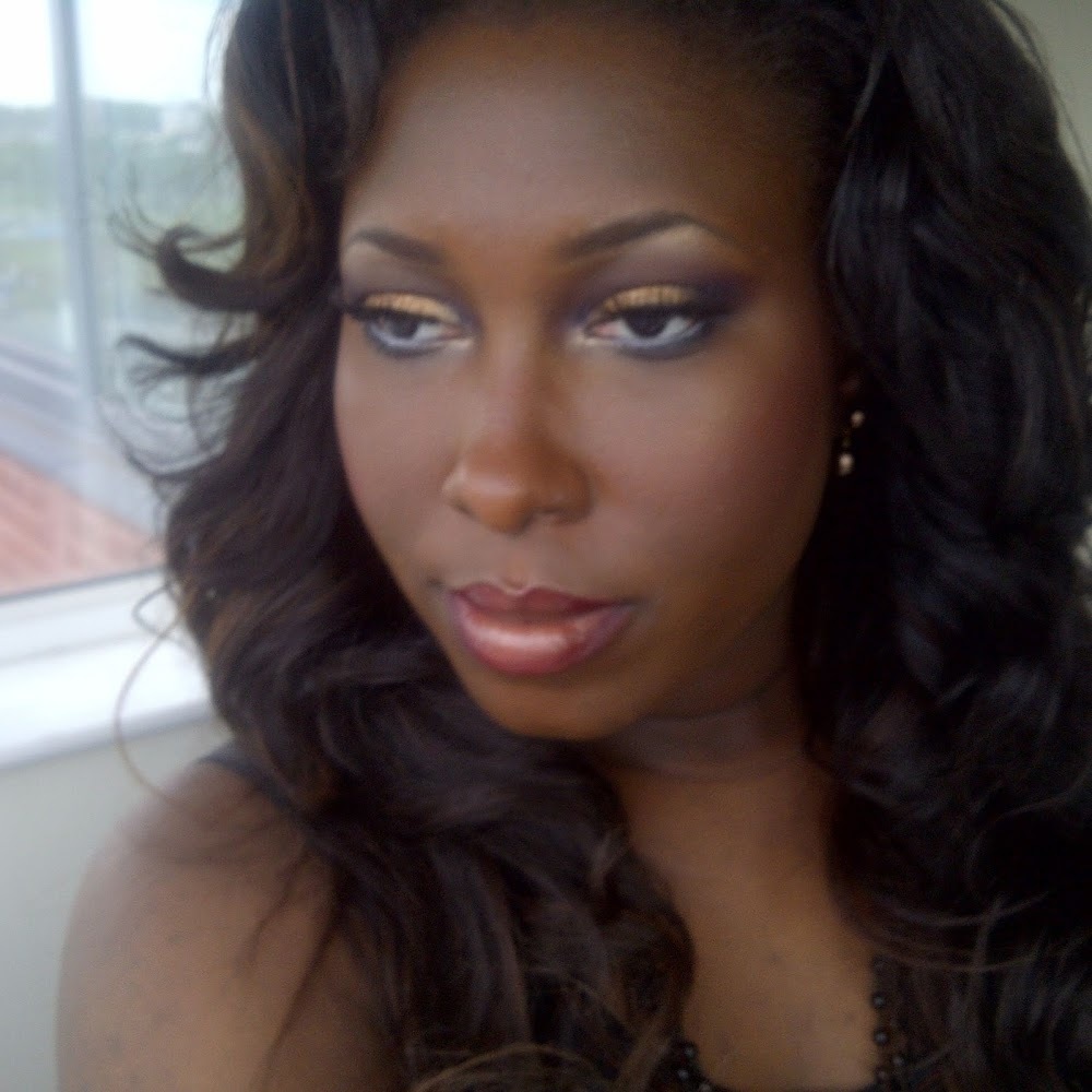 Meet your Posher, Lola