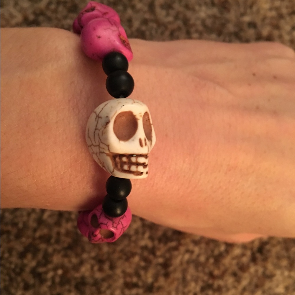 NWOT Handmade pink & white & black skull bracelet