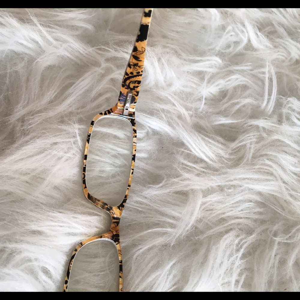 Jill Stuart Readers 👓 - Picture 2 of 4