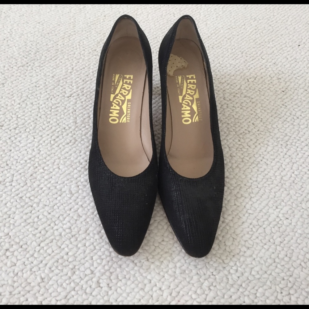 Kitten heel