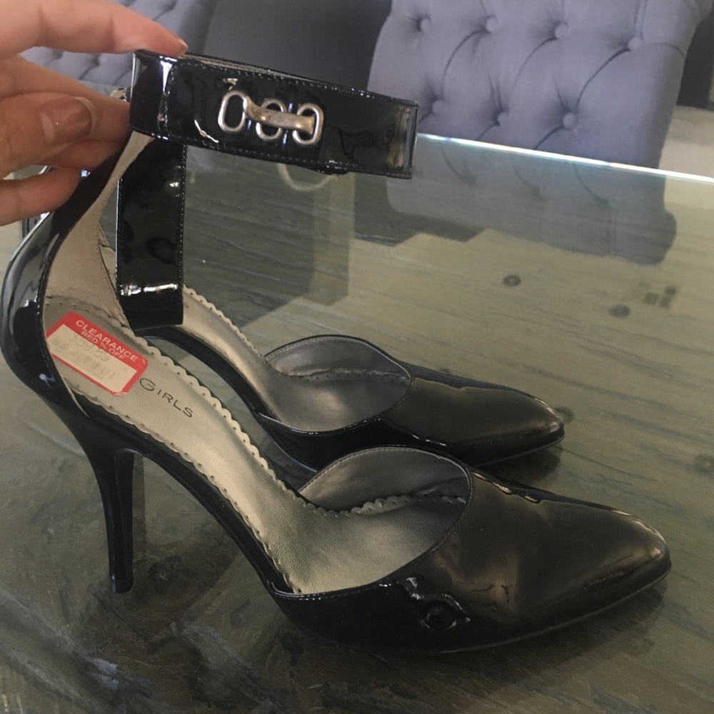 BCBG Black Patent Leather Heels Size 9.5