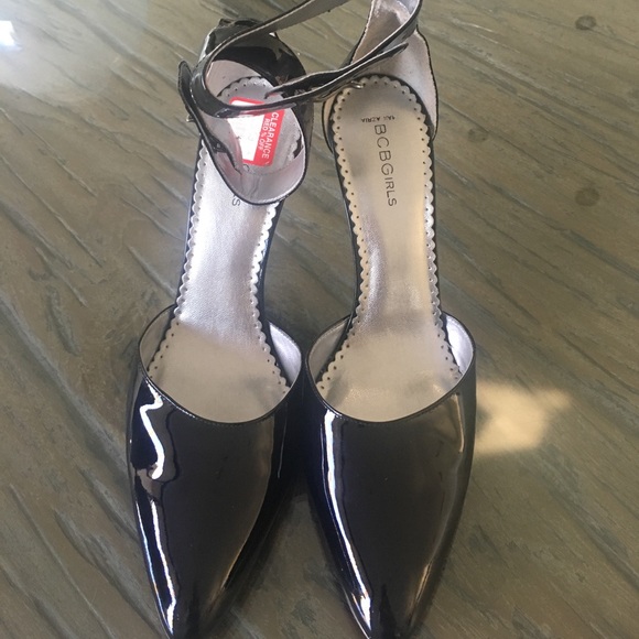 BCBG Black Patent Leather Heels Size 9.5 - Picture 2 of 5