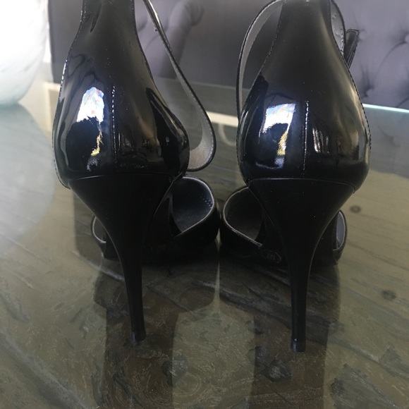 BCBG Black Patent Leather Heels Size 9.5 - Picture 4 of 5