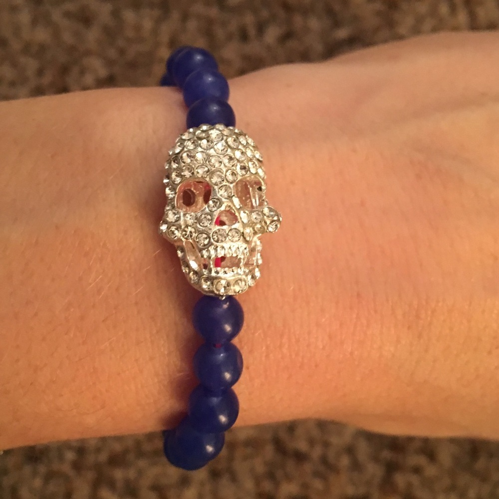 Nwot handmade blue & silver skull bracelet