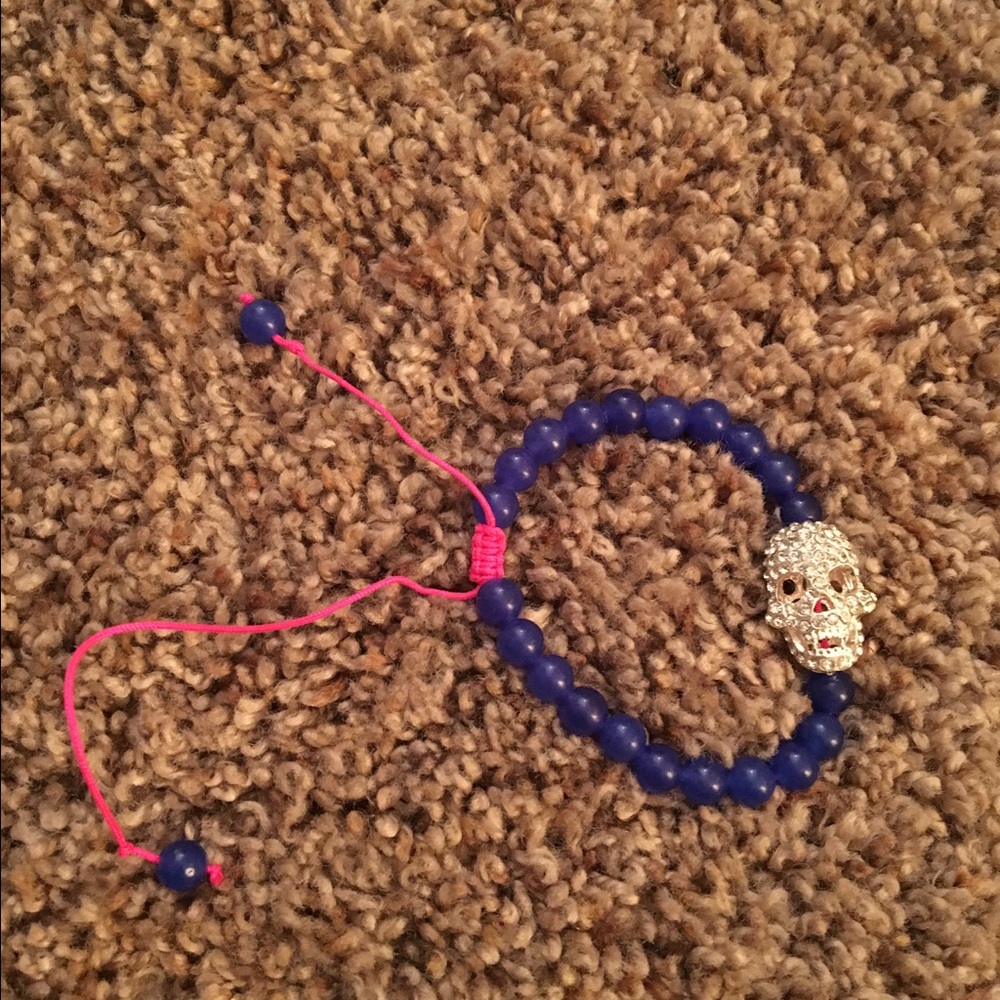 Nwot handmade blue & silver skull bracelet - Picture 3 of 4