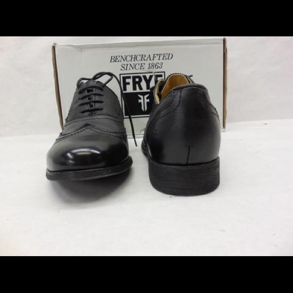 Pre-Owned Frye Harvey 84472 Wingtip Oxford  10.5 main image 5