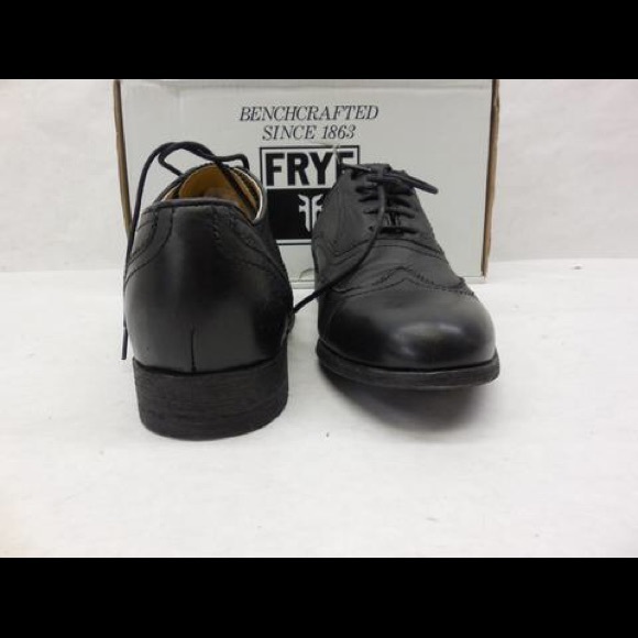 Pre-Owned Frye Harvey 84472 Wingtip Oxford  10.5