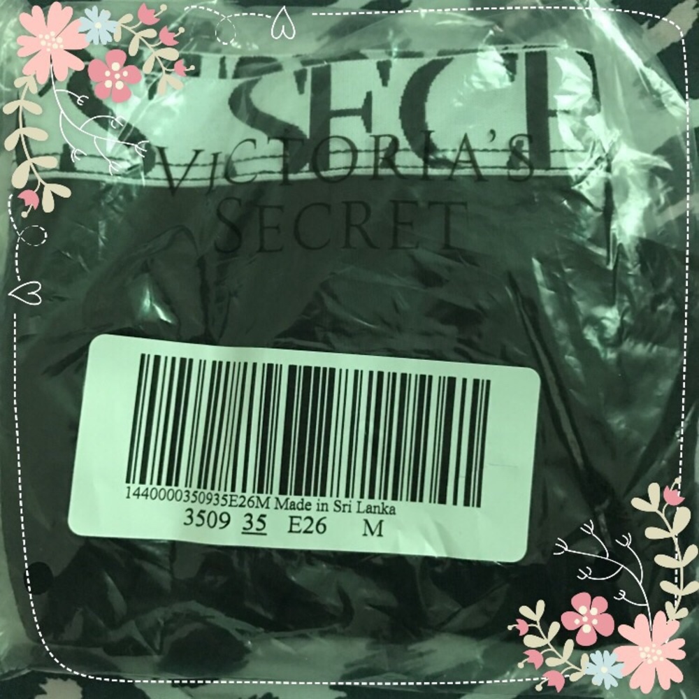 Victoria's Secret Logo Boyshort Panties - Picture 3 of 3
