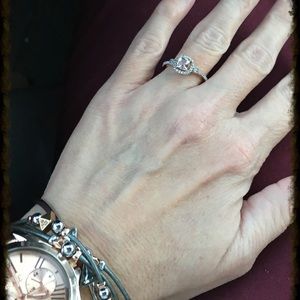 Meet your Posher, Dana