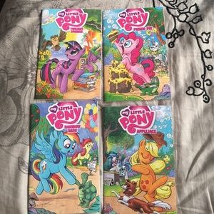 💥Sold💥Mini MLP comic books