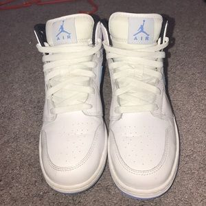 Air Jordan 1's legend blues size 6.5y